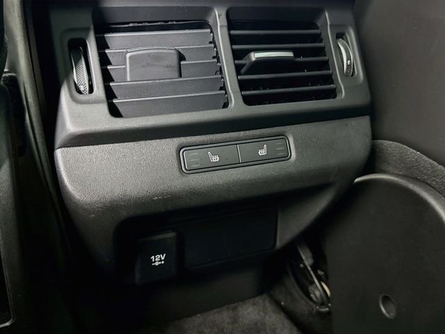 Used 2020  Land Rover R-Dynamic HSE image 27