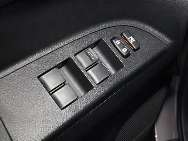 Used 2012 Blizzard Pearl Toyota Base image 18