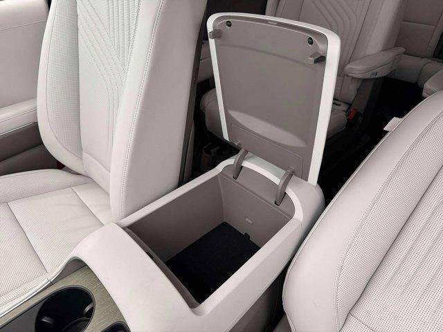 New 2026 Creamy White Pearl Hyundai SEL 8P image 73