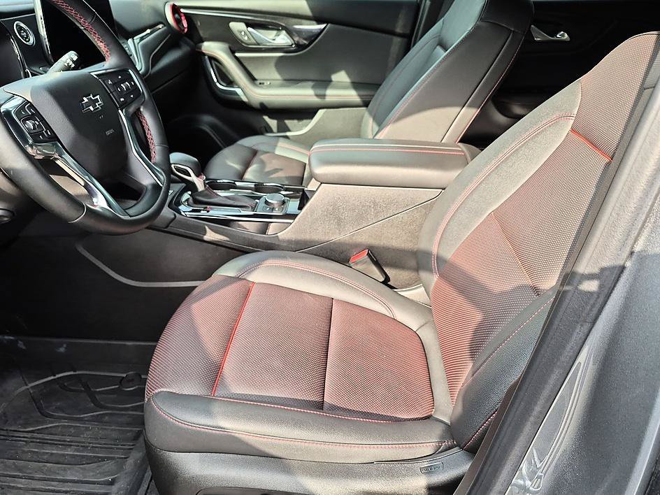 Used 2024 Sterling Gray Metallic Chevrolet RS image 15