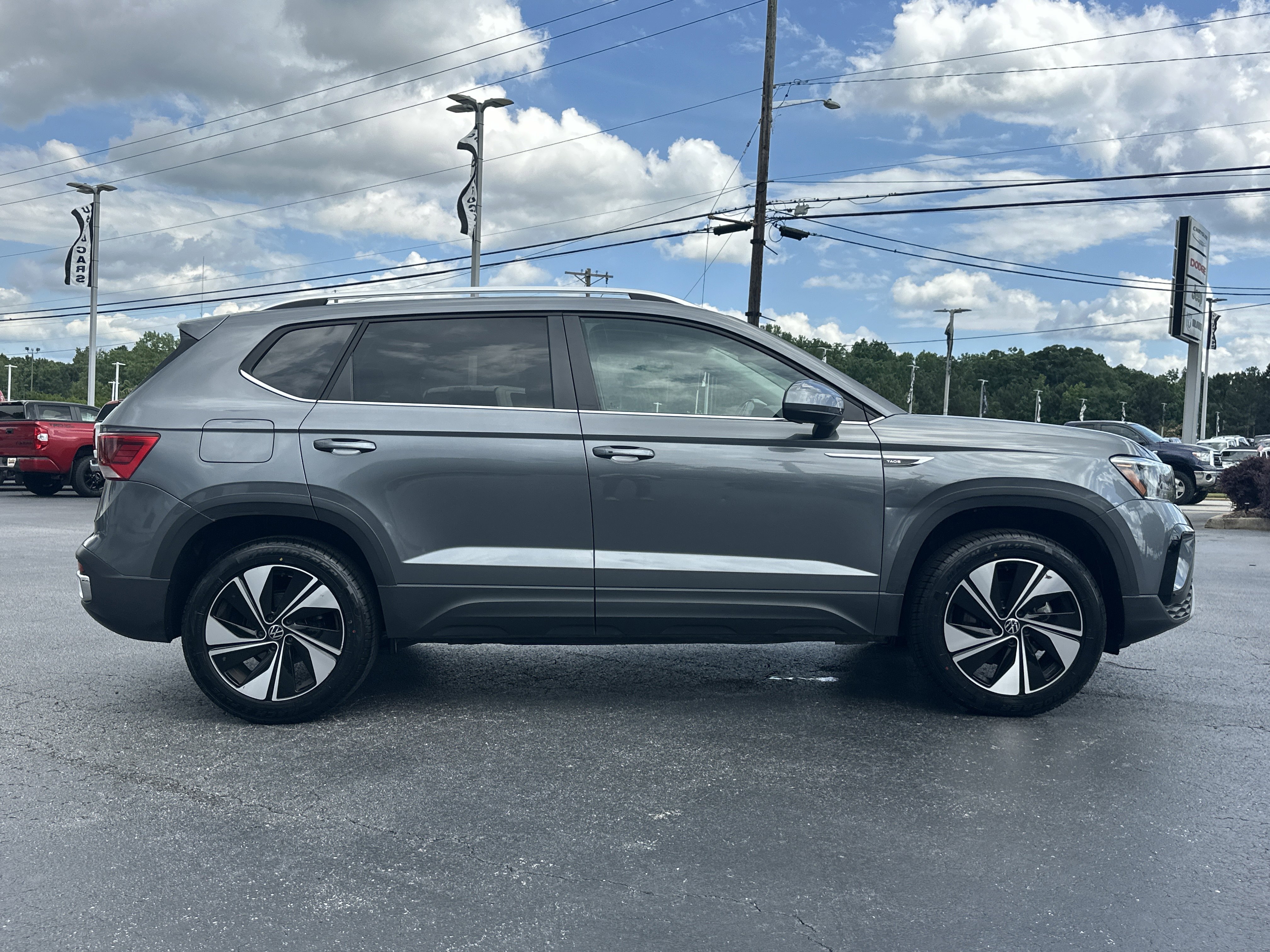 Used 2024 Black Volkswagen SE image 9