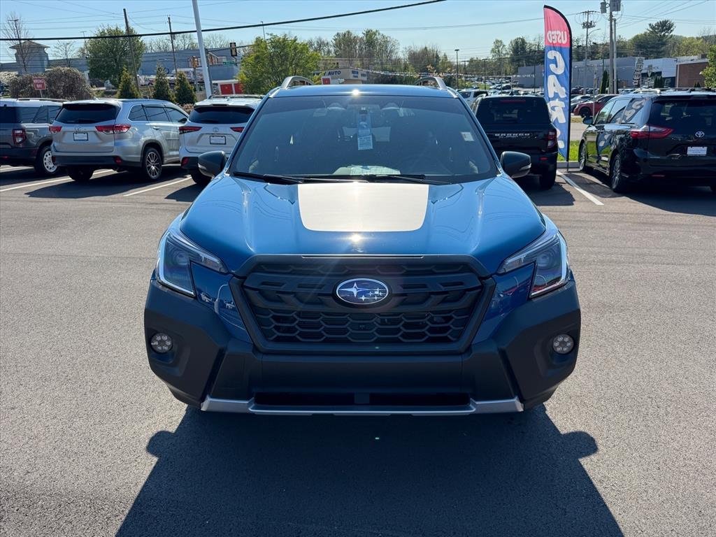 Used 2025 Geyser Blue Subaru Wilderness image 11