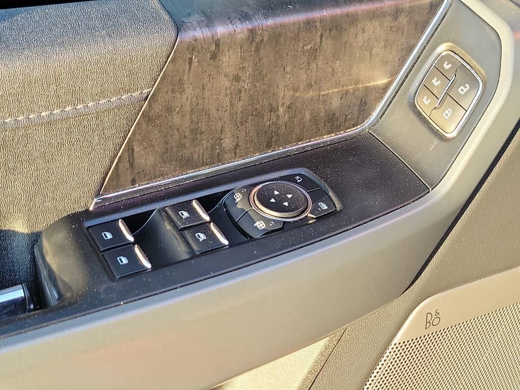 Used 2023 Red Ford Lariat image 9