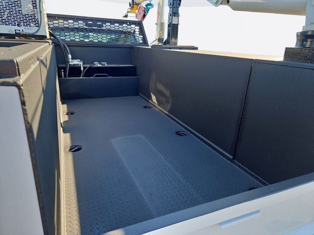 New 2026 Oxford White Ford F-750 Diesel Straight Frame image 82