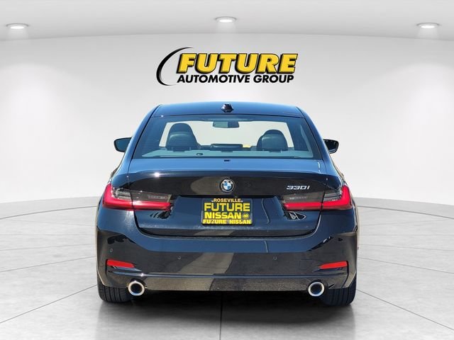 Used 2025 Black BMW 330i image 8