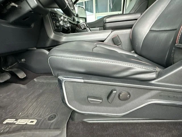 Used 2022 White Ford Lariat image 13