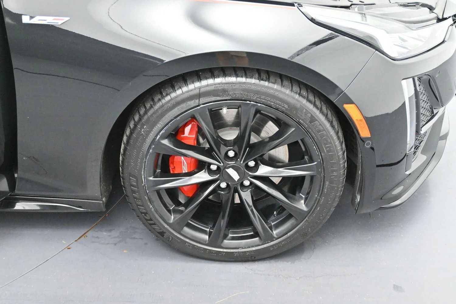 Used 2023 Black Raven Cadillac V-Series image 32