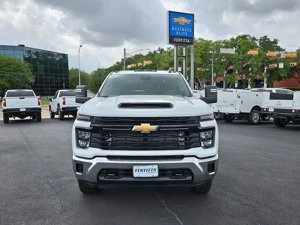New 2025 Summit White Chevrolet Work Truck image 23