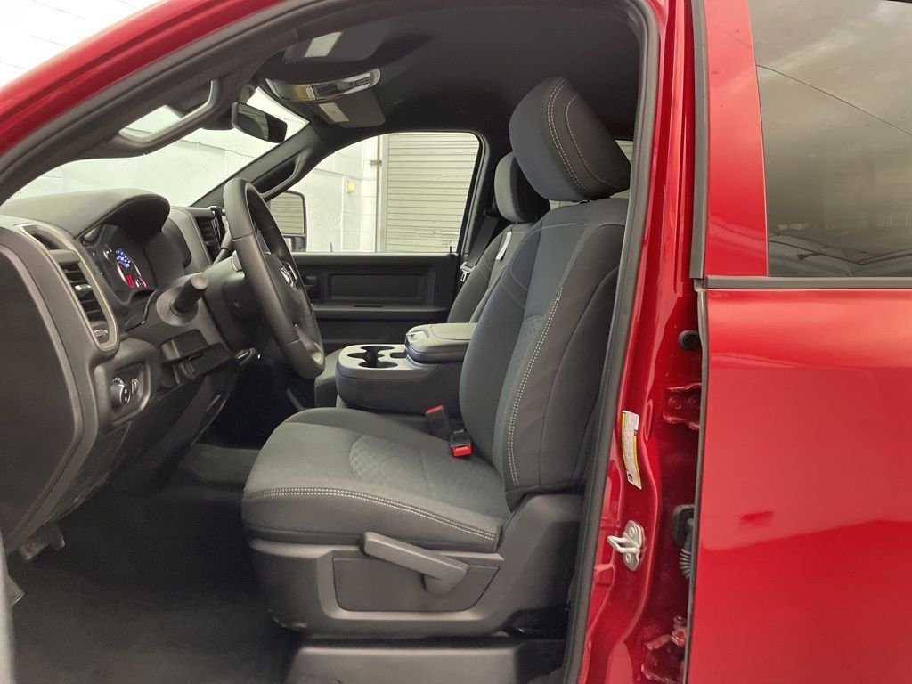 New 2026 Molten Red Pearlcoat RAM Black Express image 16
