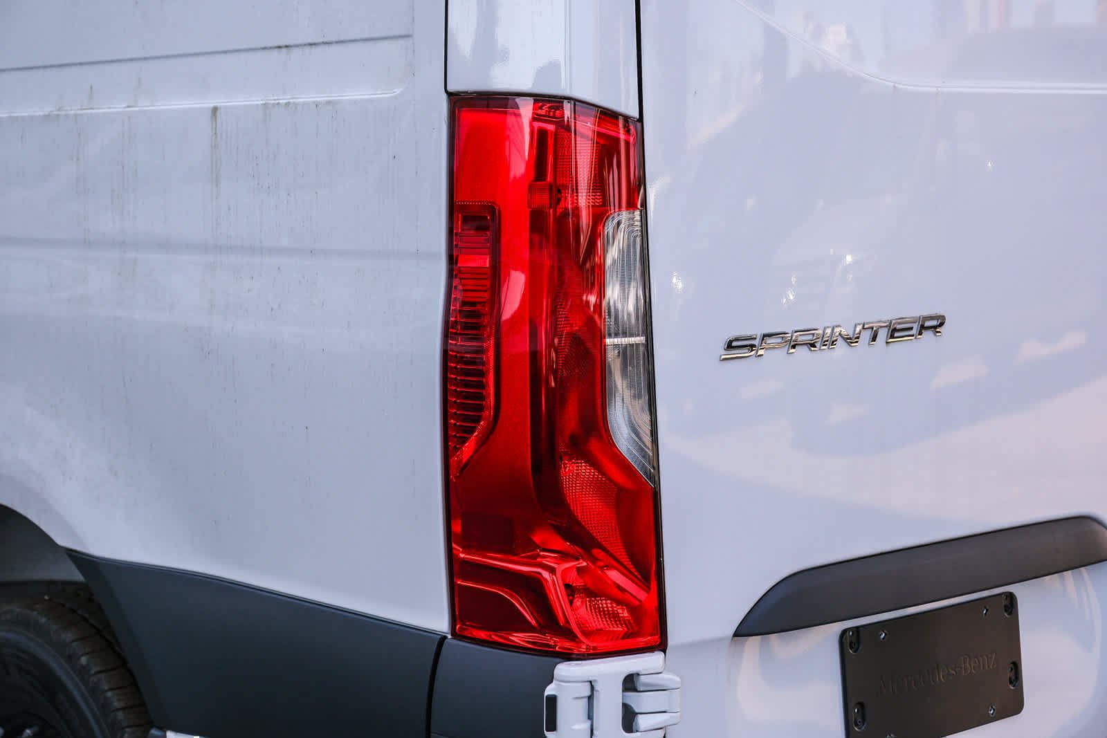 New 2025 Arctic+White Mercedes-Benz Cargo 144 WB  RWD 2.0L 4-Cylinder image 7