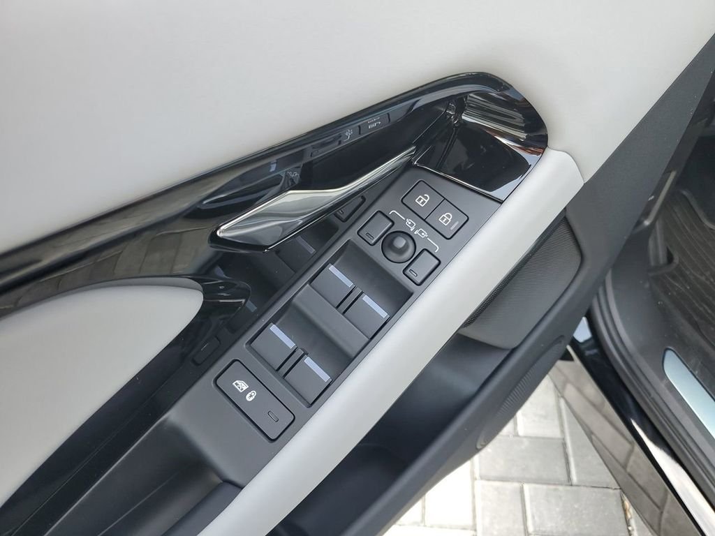 2026 Land Rover Range Rover Evoque Dynamic SE - Photo 24