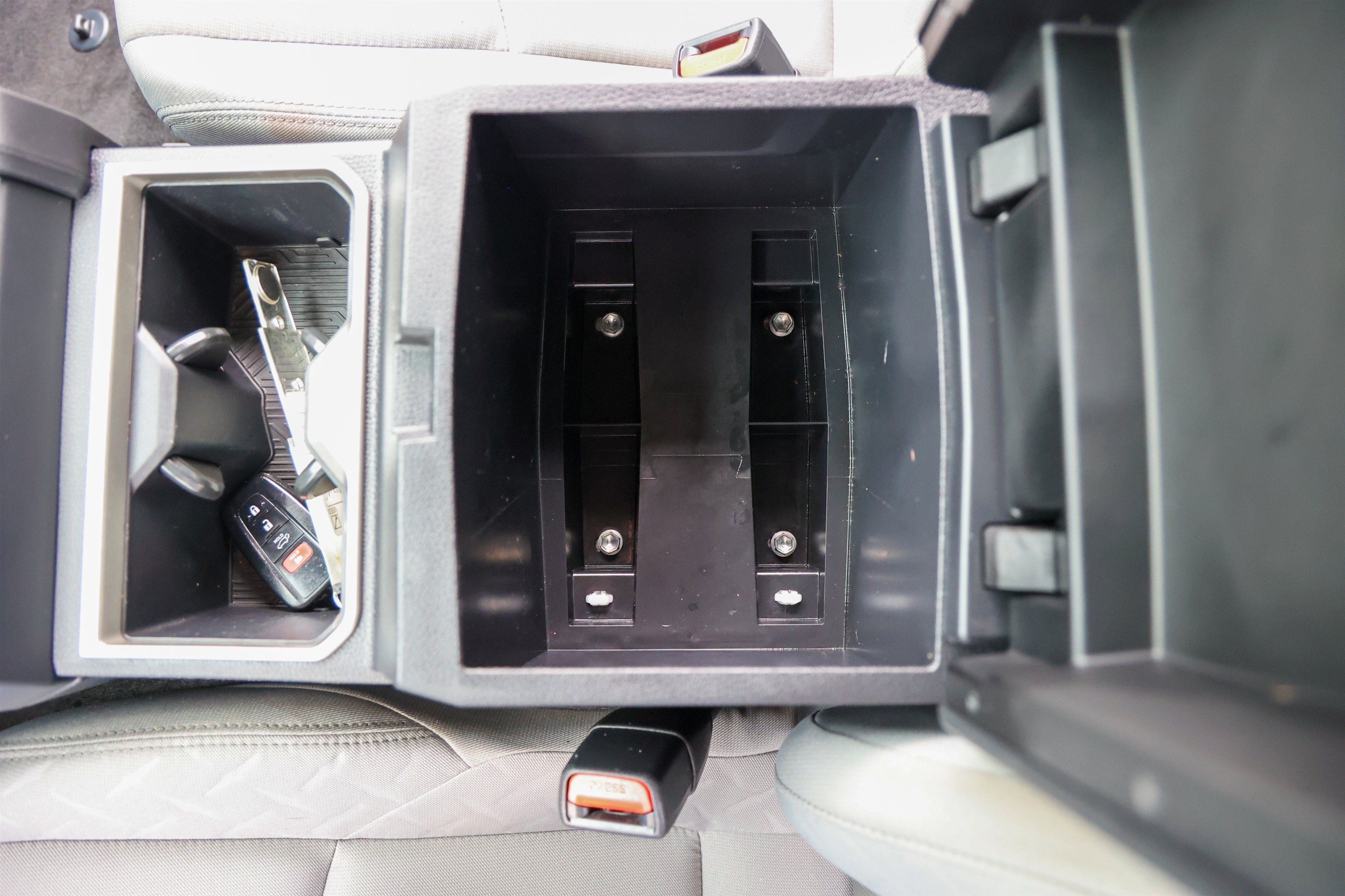 Used 2025 Silver Toyota SR5 image 27