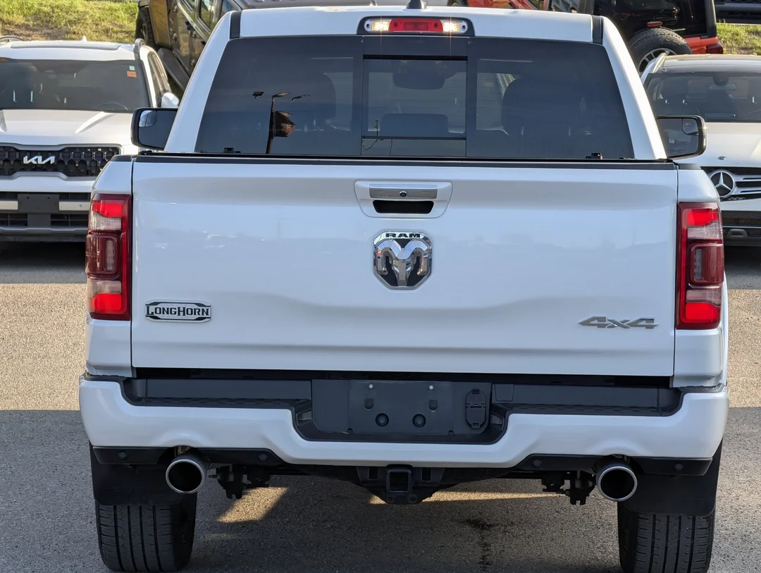Used 2022 White RAM Limited Longhorn - - 4x4 - 5.7L HEMI V8 eTorque - Premium Leather - Backup Camera & More! - image 7