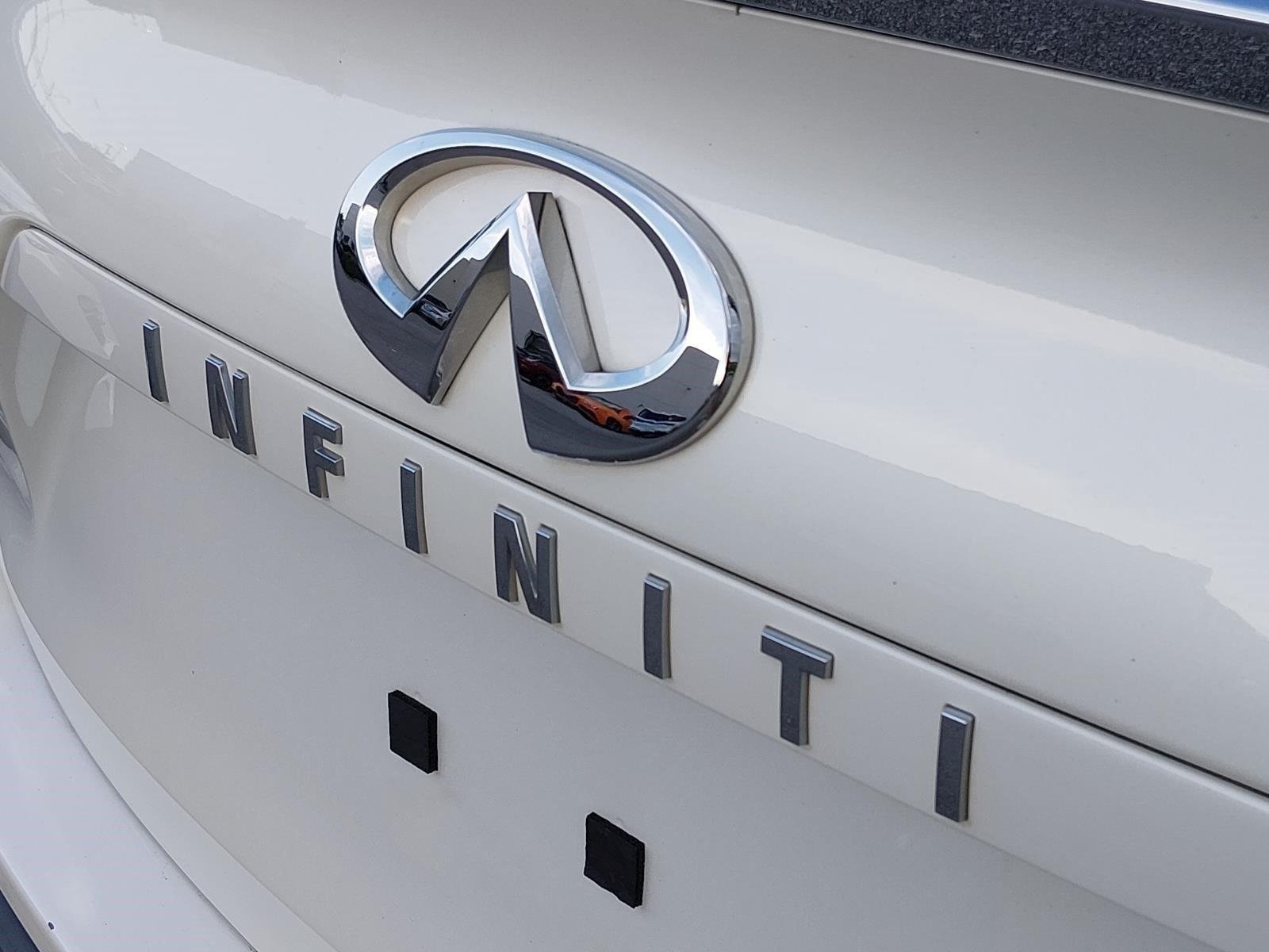 Used 2021 Majestic White INFINITI ESSENTIAL image 25