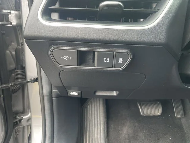 2025 Kia K4 LXS - Photo 19