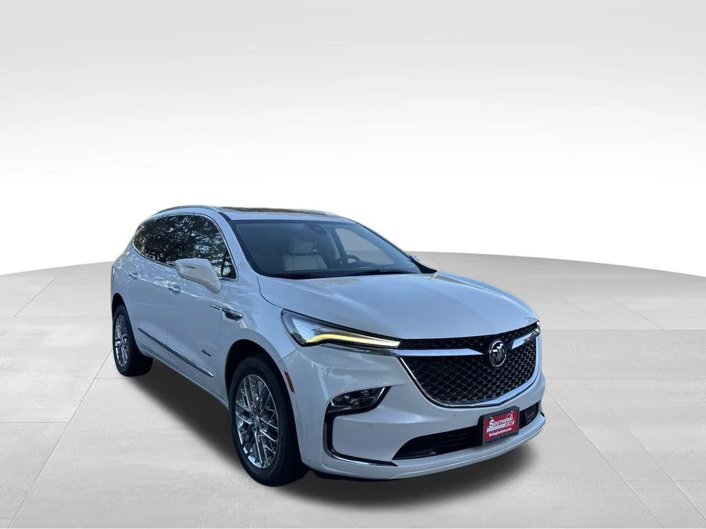 Used 2023 White Buick Avenir image 3