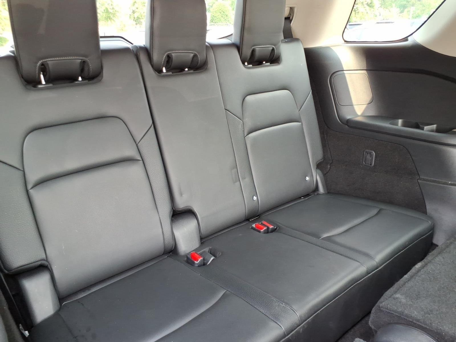Used 2025 Super Black Nissan SL image 24