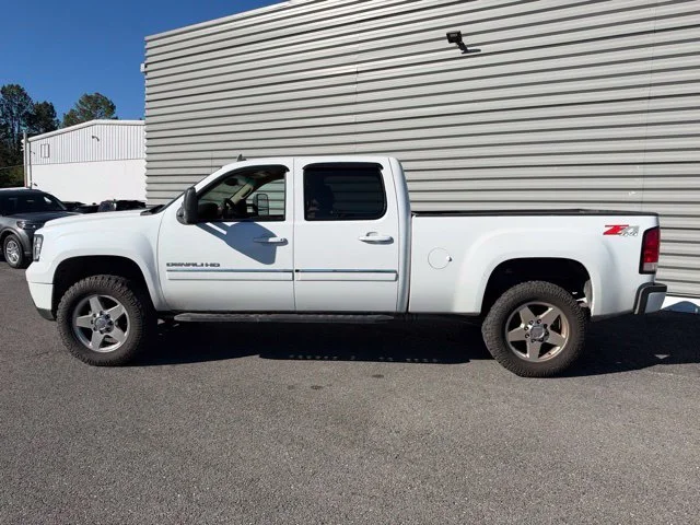 Used 2013 White GMC Denali image 8