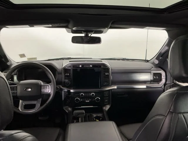 Used 2025 Oxford White Ford Lariat image 26