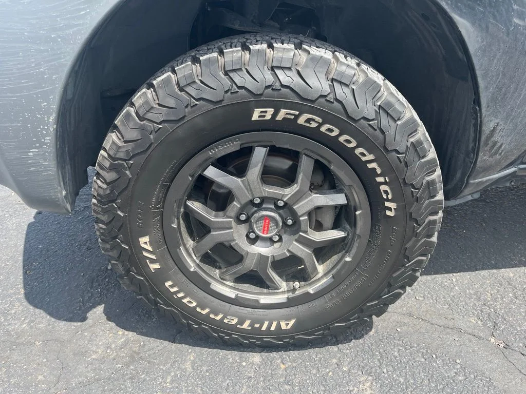 Used 2015 Super Black Nissan X image 3