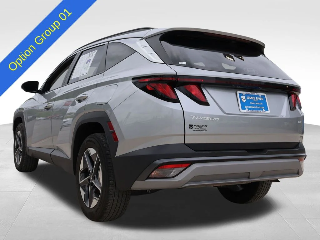 Used 2026 Silver Hyundai SEL image 3