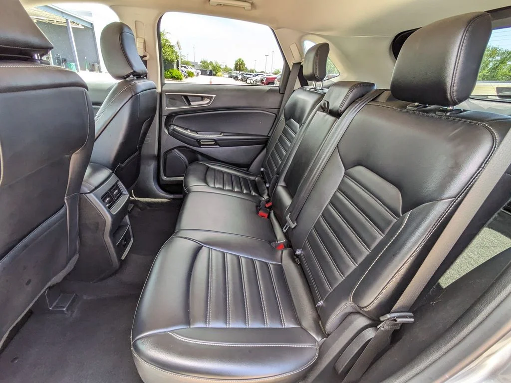 Used 2024 Silver Ford SEL image 14