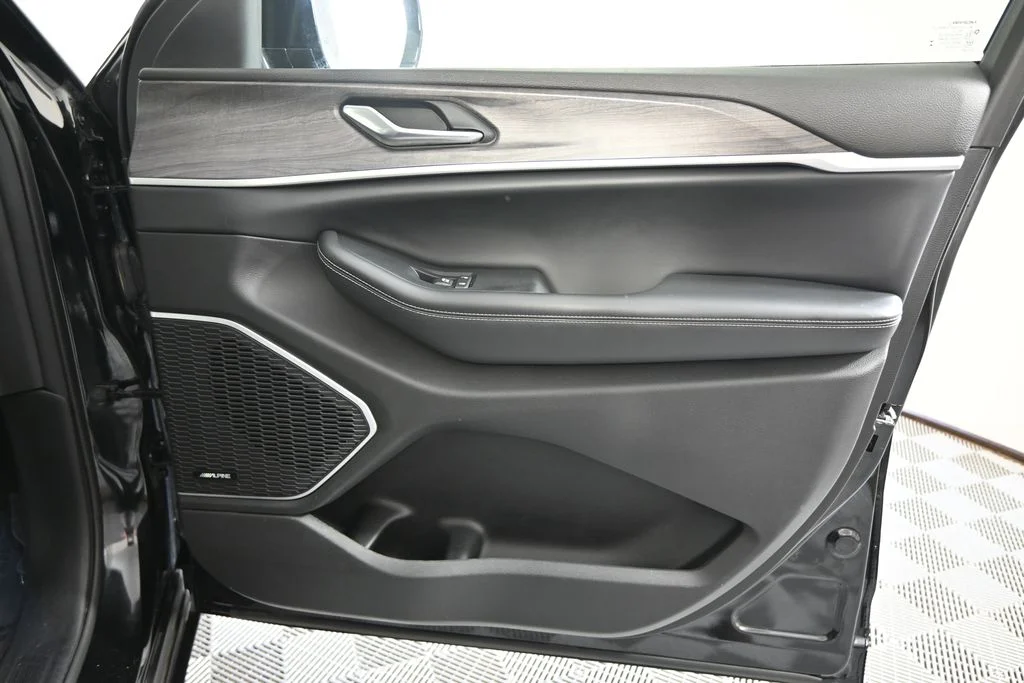 Used 2023 Black Jeep Limited image 12