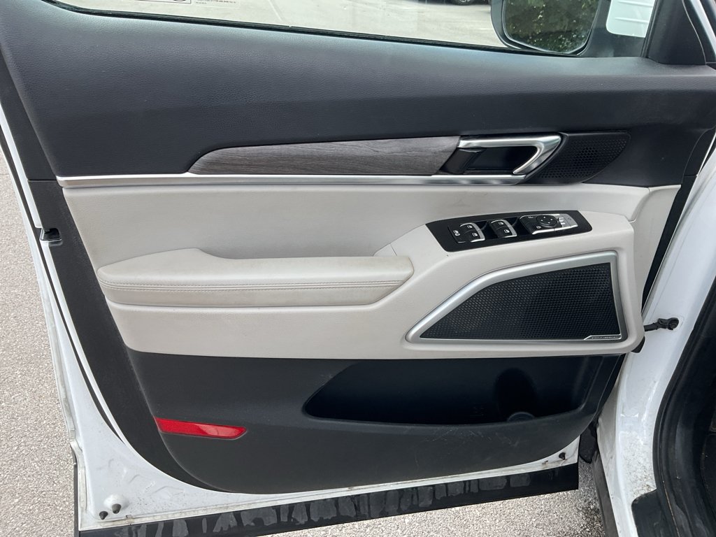 Used 2020 Snow White Pearl Kia EX image 16