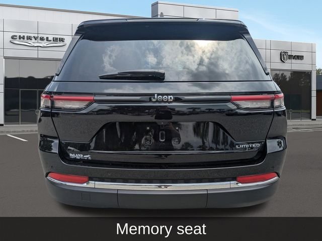Used 2022 Black Jeep Limited image 4