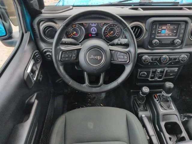 Certified Used 2020 Bikini Pearlcoat Jeep Unlimited Sport S image 16