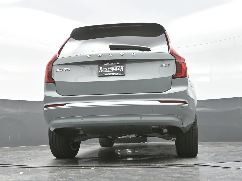 New 2026 Vapour Grey Volvo Core image 43