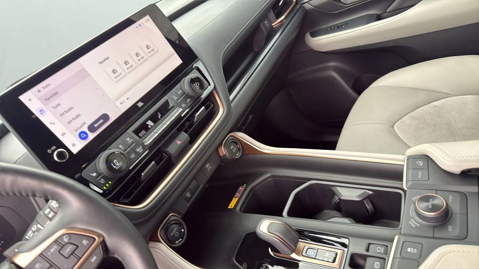 Used 2025 Blue Toyota MAX Platinum image 20