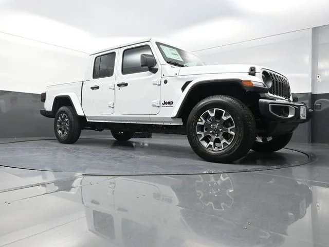 New 2026 Bright White Clear-Coat Exterior Paint Jeep Sahara image 20