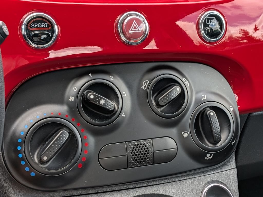 Used 2013 Red FIAT Pop image 21