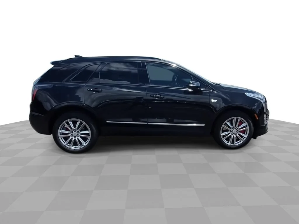 Used 2022 Stellar Black Metallic Cadillac Sport image 9