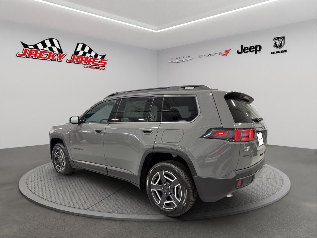 New 2026 Sting-Gray Clear-Coat Exterior Paint Jeep Laredo image 6