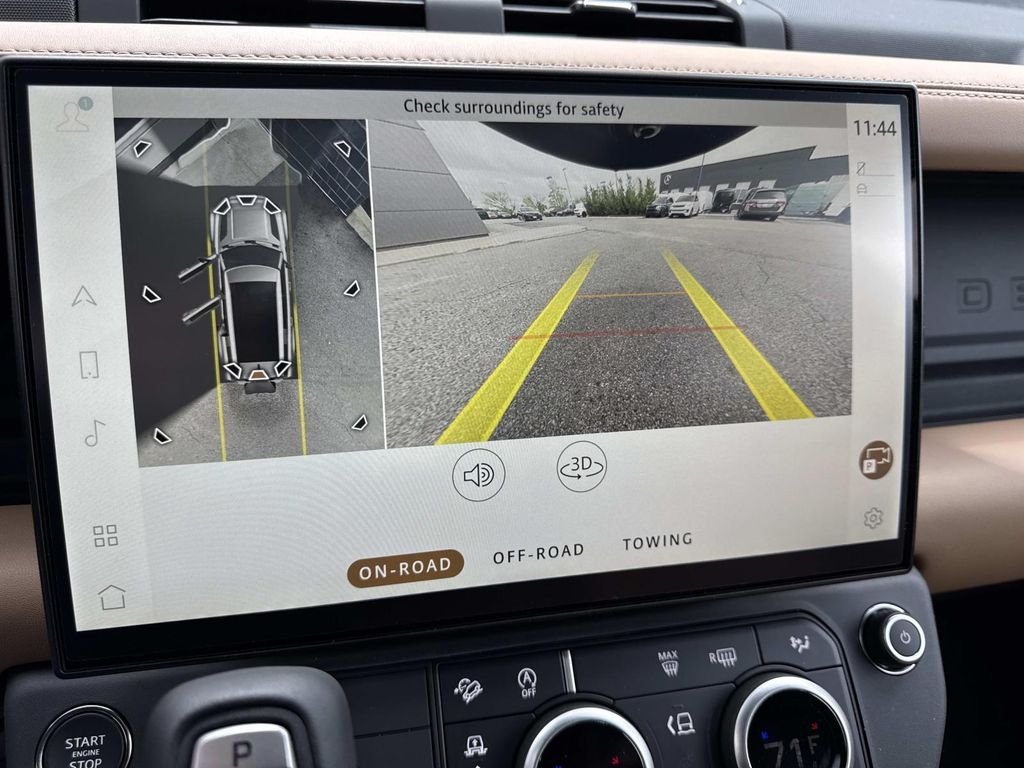 New 2026 Fuji White Land Rover S image 26