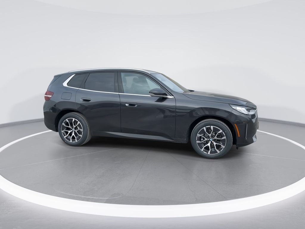 Used 2026 Dark Graphite BMW 30 xDrive image 9