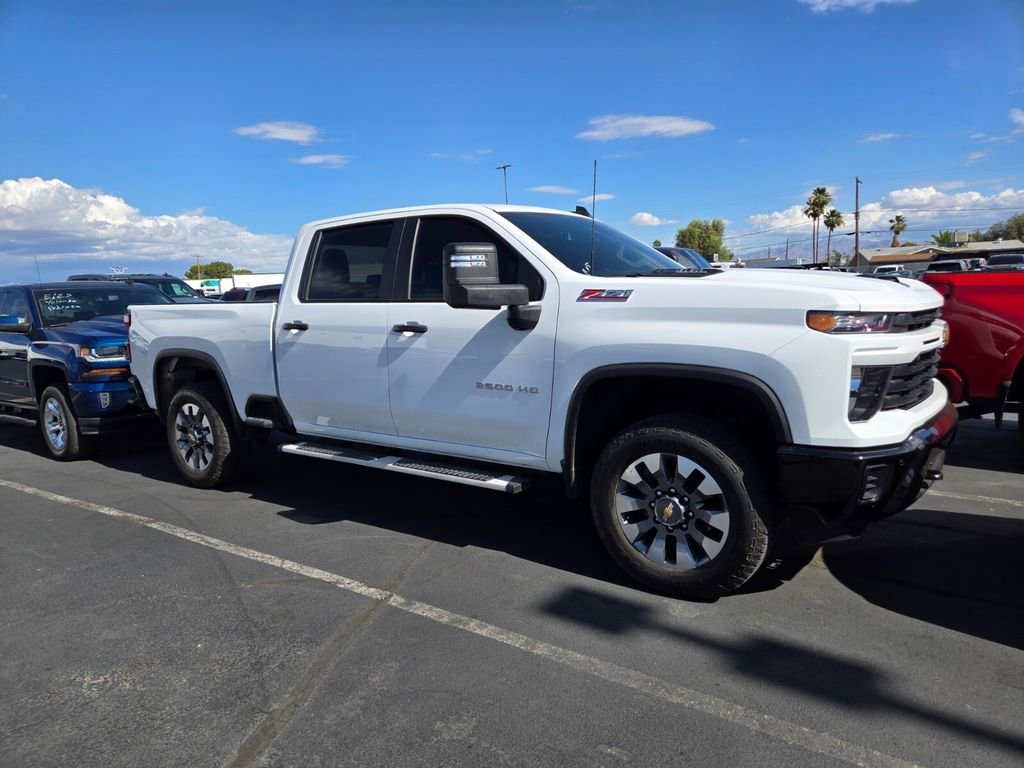 2025 Chevrolet Silverado HD Custom 4WD Crew Cab Standard Box's photo