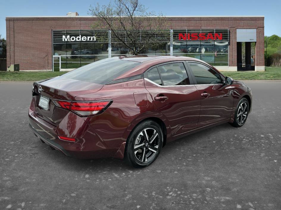 Used 2025 Rosewood Metallic Nissan SV image 4