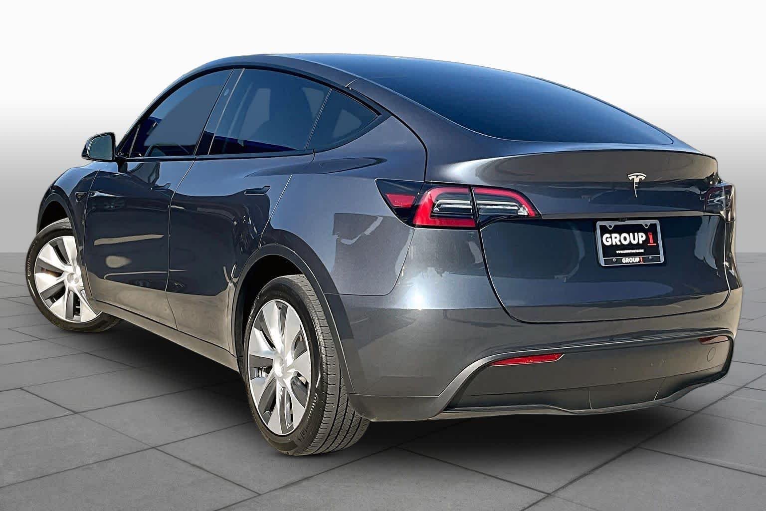 Used 2023 Midnight Silver Metallic Tesla Long Range image 10
