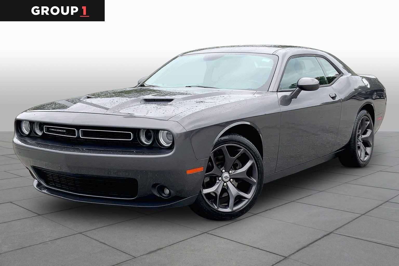 2018 Dodge Challenger SXT Plus's photo