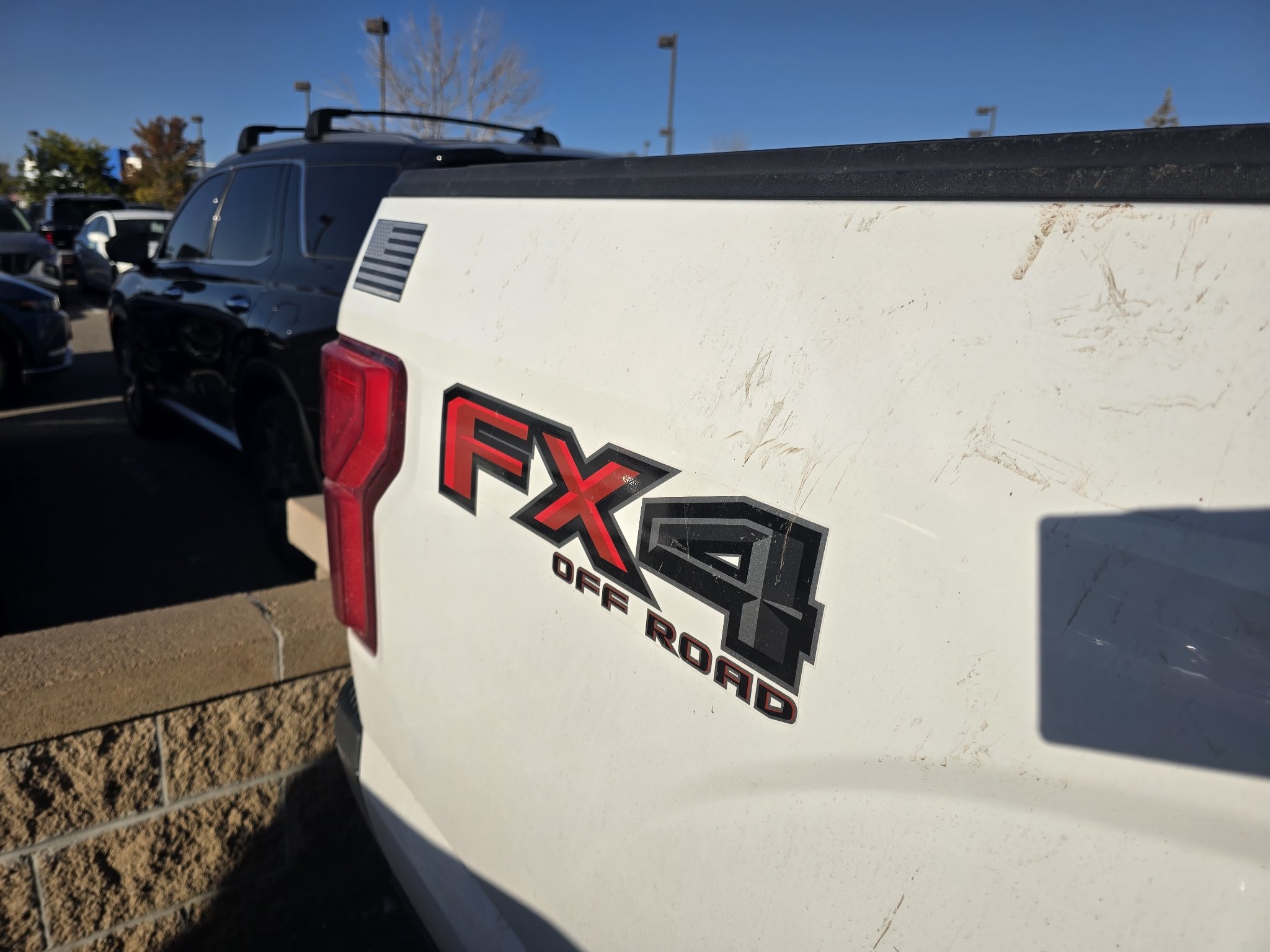 Used 2019 Oxford White Ford LARIAT image 18