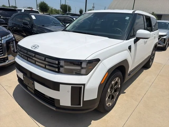 2026 Hyundai Santa Fe SE 2.5's photo