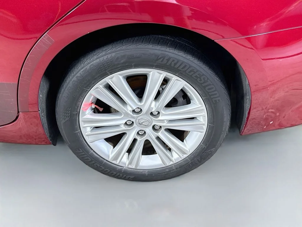 Used 2014 Matador Red Mica Lexus Base image 31