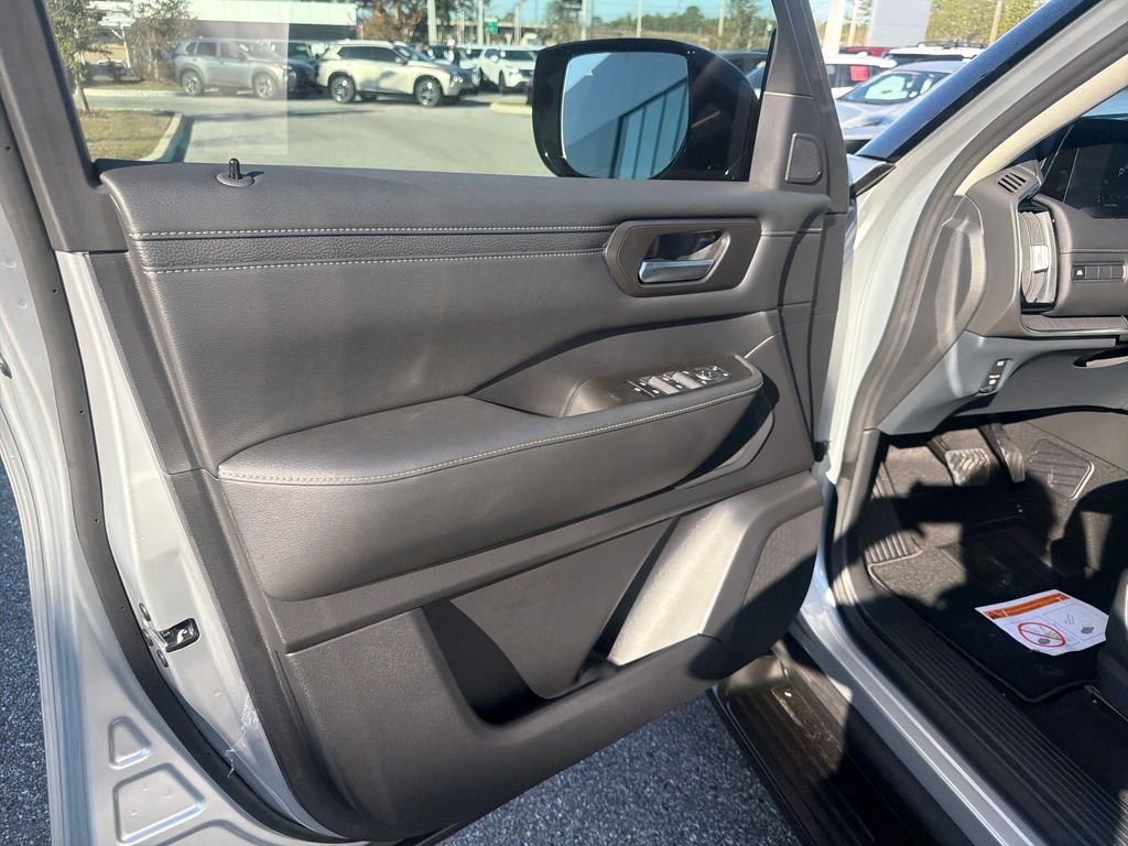 New 2026 Nissan Armada SV 4D Sport Utility