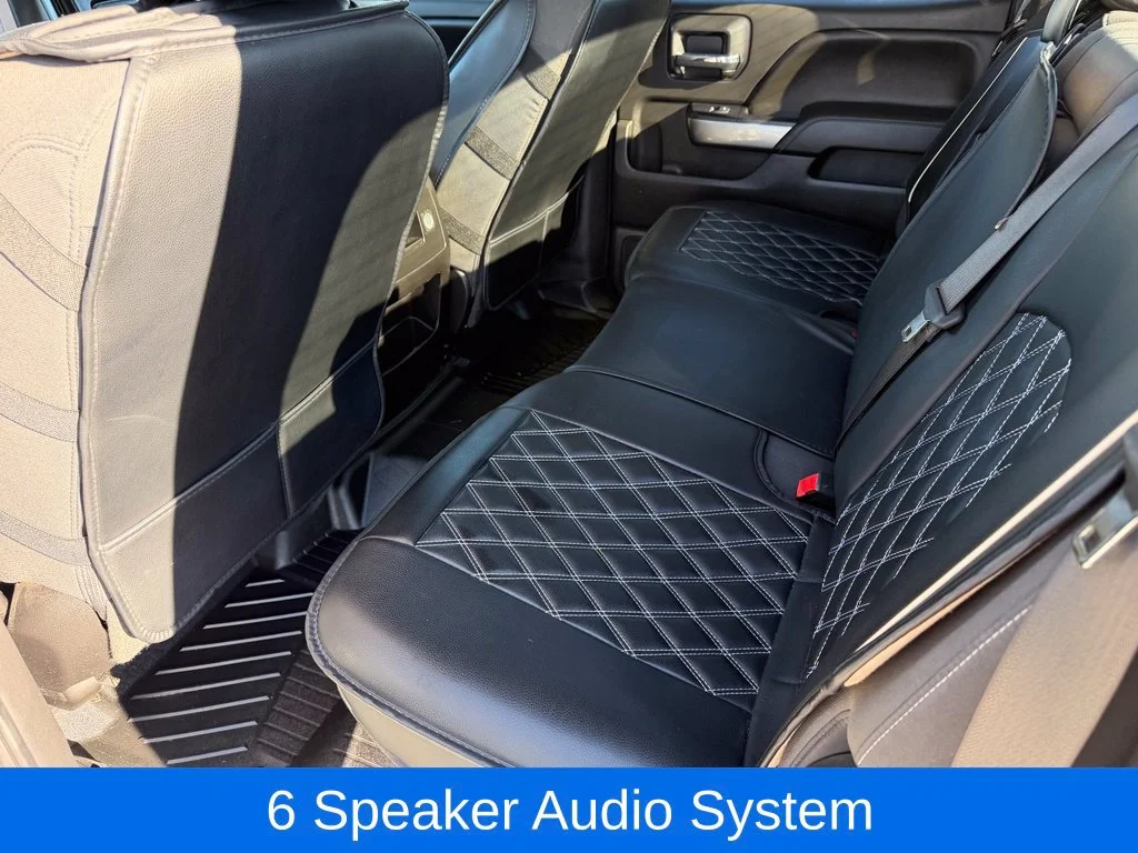 Used 2018 SUMMIT WHITE Chevrolet LT image 18