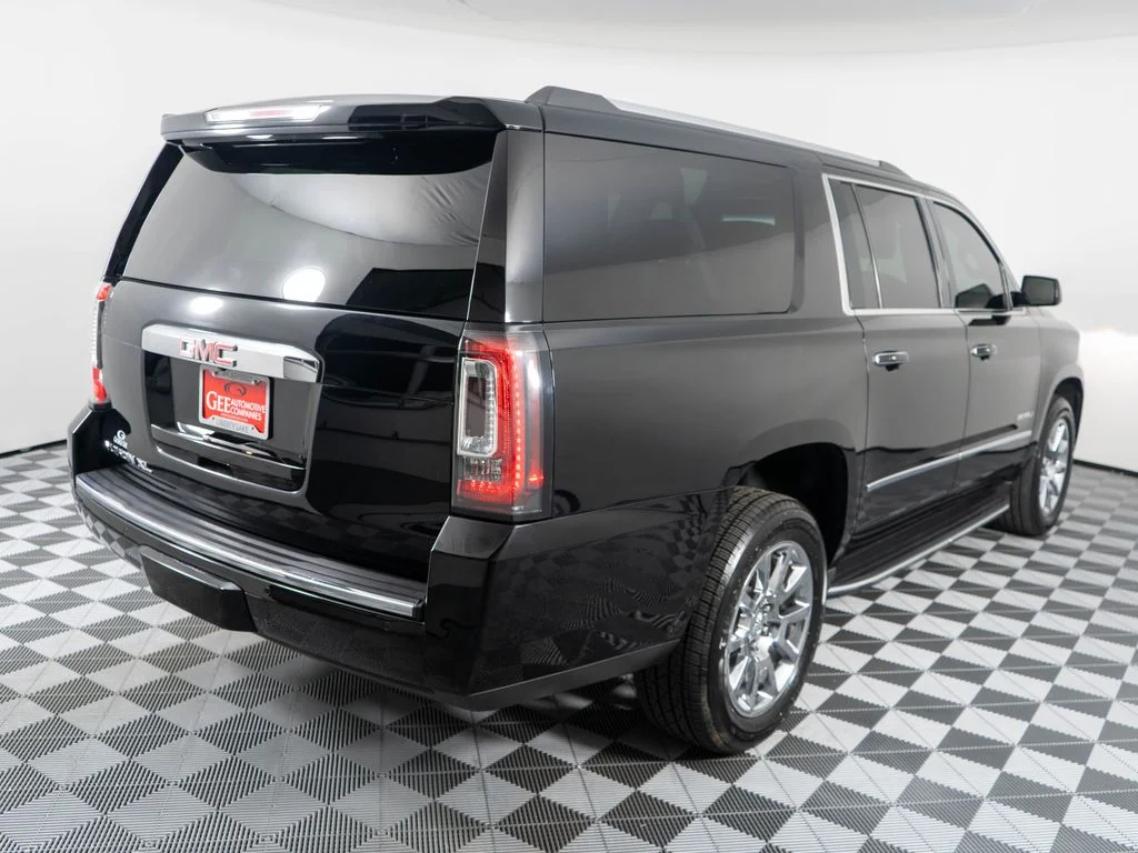 Used 2017 Black GMC Denali image 6