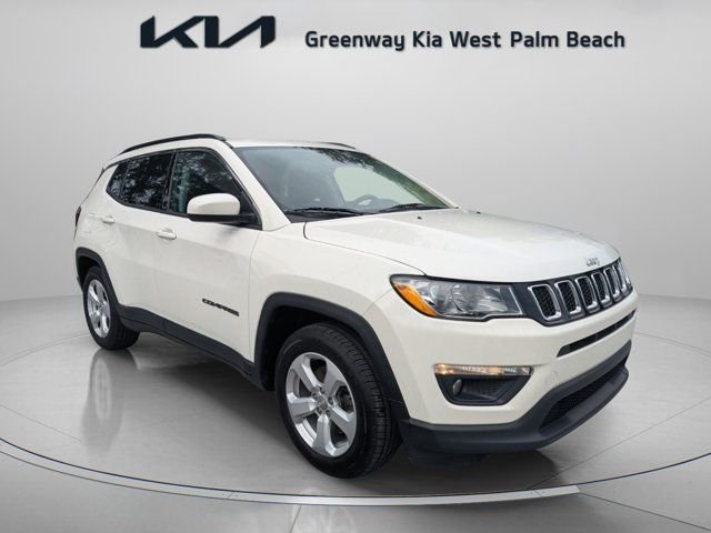 Used 2021 White Jeep Latitude image 1