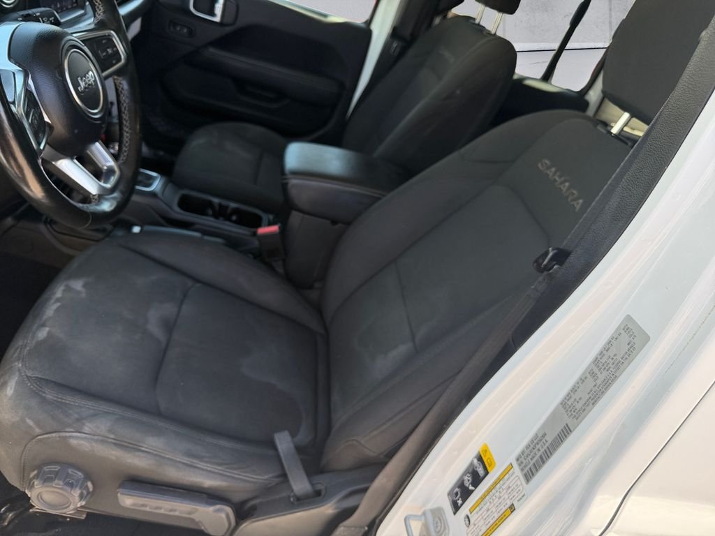 Used 2023 White Jeep Sahara image 8